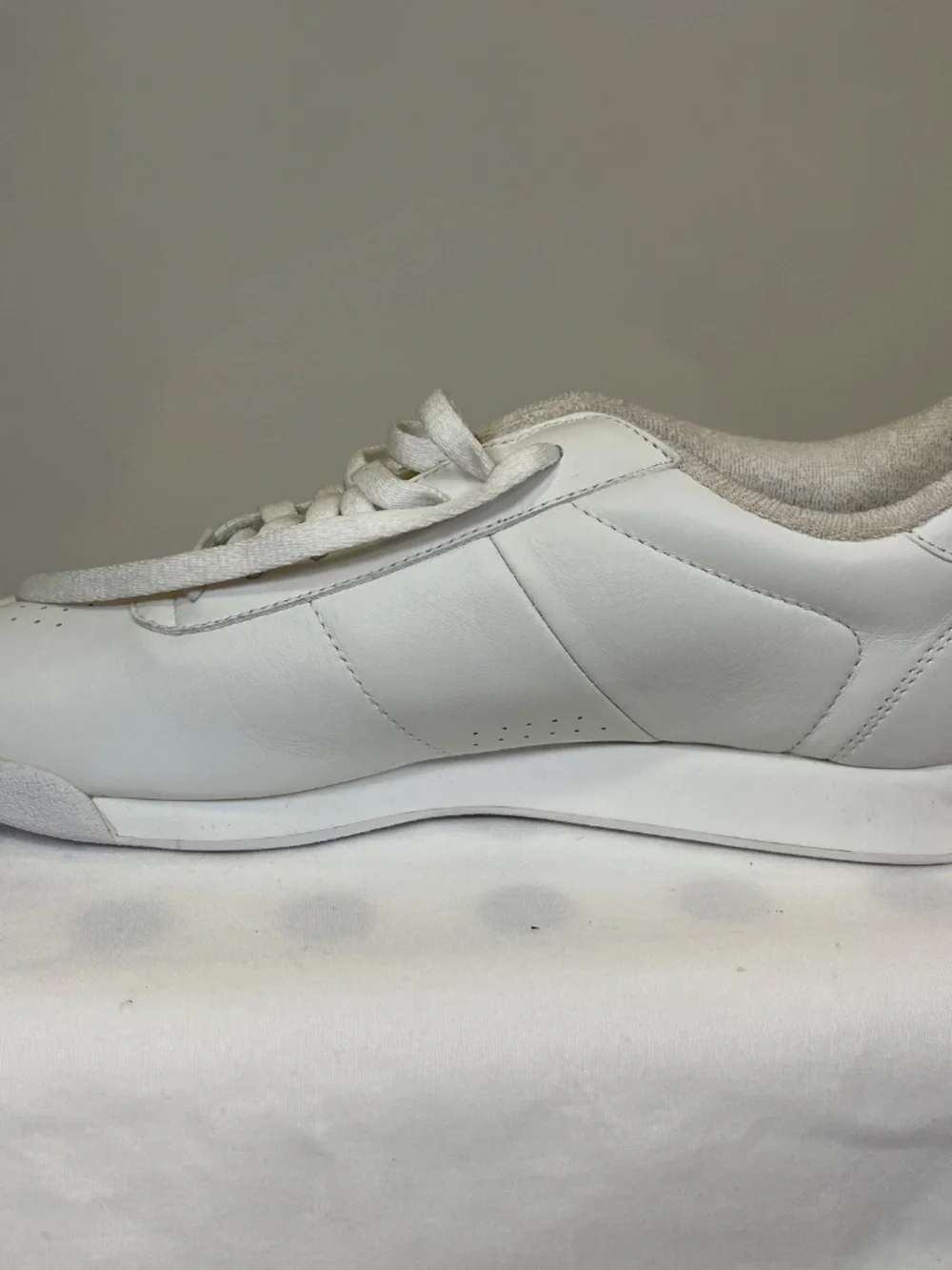 Reebok Princess Supreme 2 Shoes Womens Sz 9.5 NEVER WORN White/White